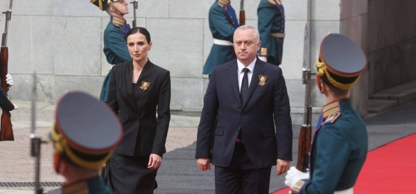 Президент Абхазии Бадра Гунба принял участие в Параде Победы на Красной площади