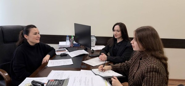 Вопросы поддержки  и укрепления института семьи и родительства  обсудили в аппарате детского омбудсмена