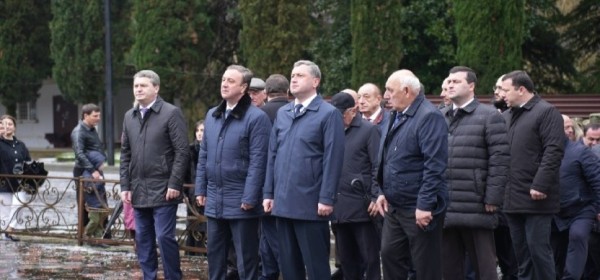 Тҟәарчал ақалақь 84 шықәса ахыҵра азгәанаҭоит