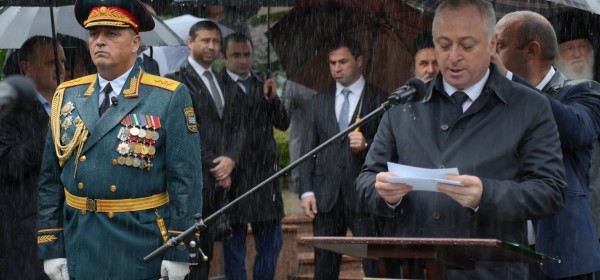 Аиааиреи Ахьыԥшымреи рымш аҽны Ахьӡ-аԥша апарк аҿы иҭахаз Рмемориал амҵан ашәҭшьыҵәрақәа рышьҭаҵара ацеремониа мҩаԥысит