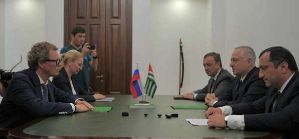 Агәаҭара-кассатә техникеи иназыцҵоу ахәԥсазы ашәахтә автоматизациа зызуу ахылаԥшра асистемеи ралагалара иҿыцу етапны иҟалоит