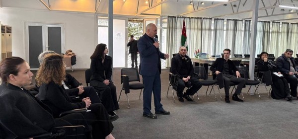 Аҟәа имҩаԥысит Акультура аминистр Даур Ақаҩбеи анапҟазацәеи реиԥылара