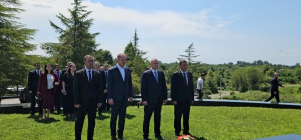 Владислав Арӡынба имемориал амҵан ашәҭшьыҵәрақәа рышьҭаҵара ацеремониа мҩаԥысит