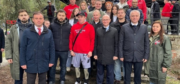 Бадра Гәынбеи  Сергеи Кириенкои афестиваль «Аԥсны аҳәаа»  иаҭааит.