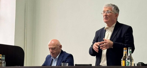 Гәдоуҭатәи араионтә Еизара адепутатцәа, араион ахадас Асҭамыр Аргәын икандидатура шьақәдырӷәӷәеит