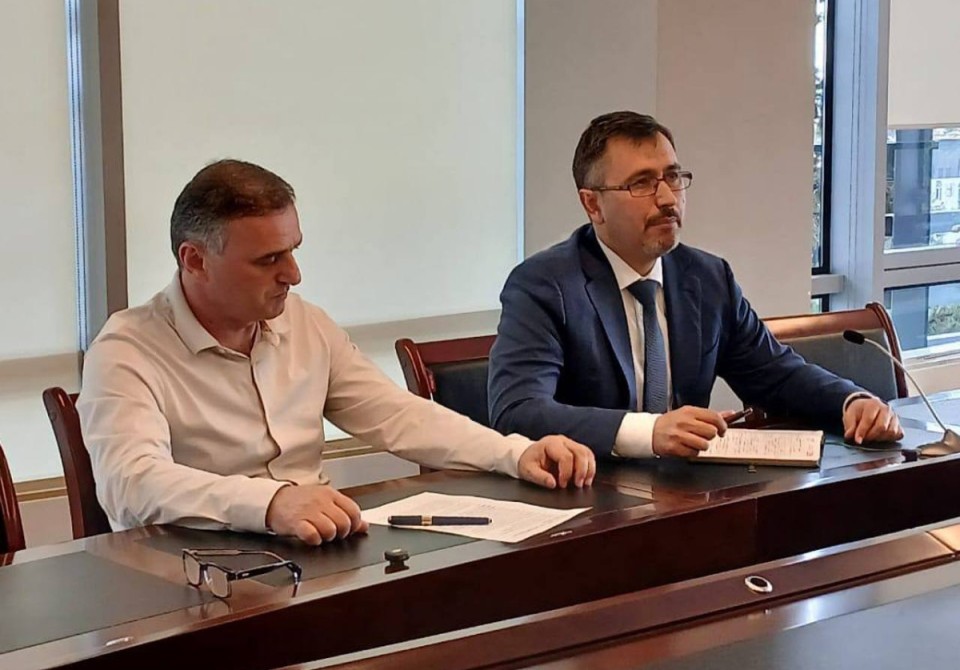 Имҩаԥысит Асҭамыр Гәниеи Сергеи Готиеи авидеоконференциала русуратә еилацәажәара