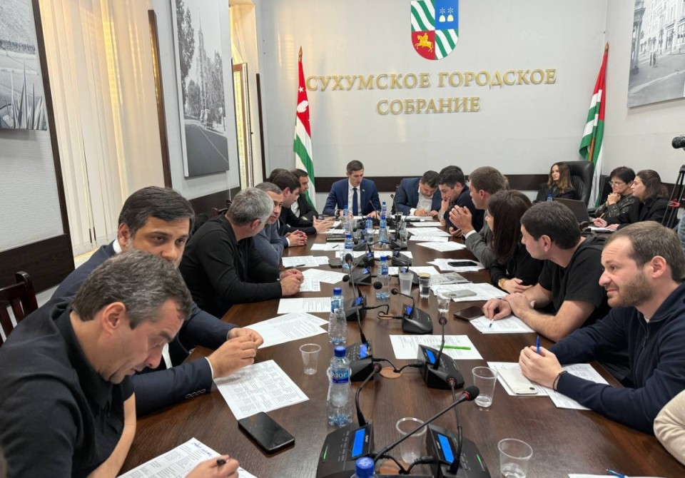 14 постоянных комиссий сформировано в Сухумском горсобрании