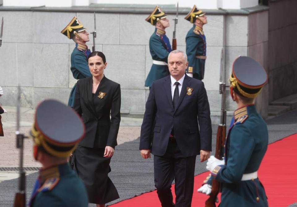 Президент Абхазии Бадра Гунба принял участие в Параде Победы на Красной площади