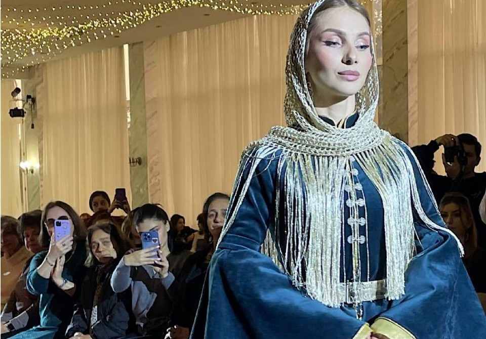 Афестиваль «Амандарин» аҳәаақәа ирҭагӡаны имҩаԥгаз амилаҭтә шәҵатәы аконкурс аҿы аиааира згаз алкаахеит.