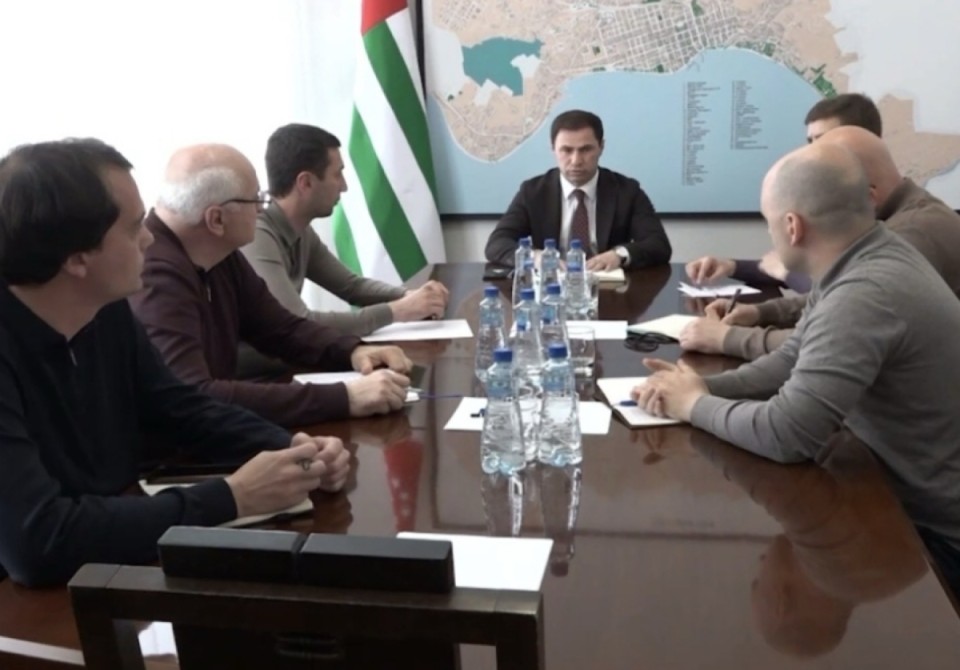 Аҟәа аԥшаҳәаҿы имҩаԥырго  археологиатә жрақәа рыҿҳәара даҽы хымз иацҵоуп