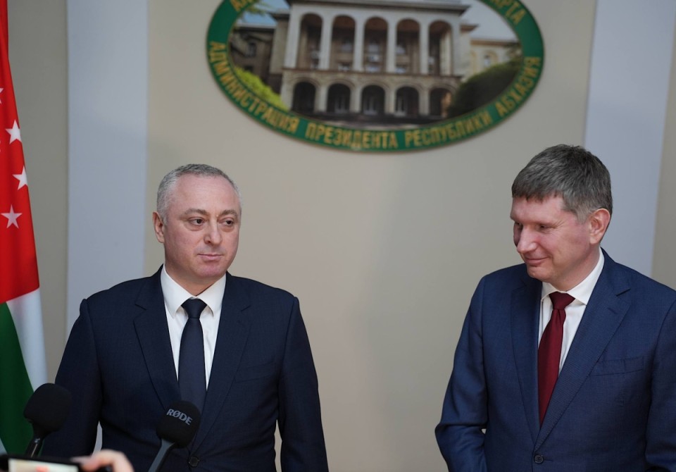 Бадра Гәынба Максим Решетников иареи реиԥылара ахҳәаа азиуит