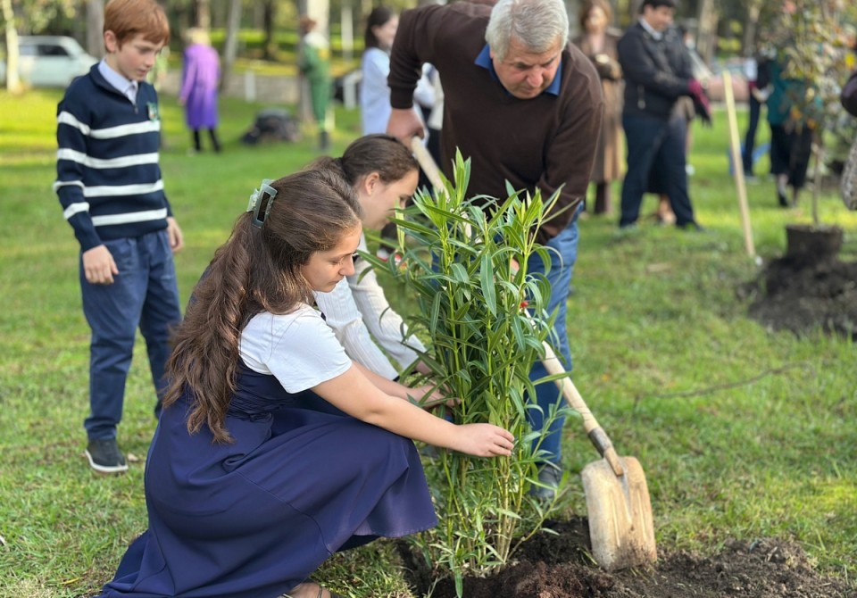 Акция «Аллея добра» открылась в Сухуме