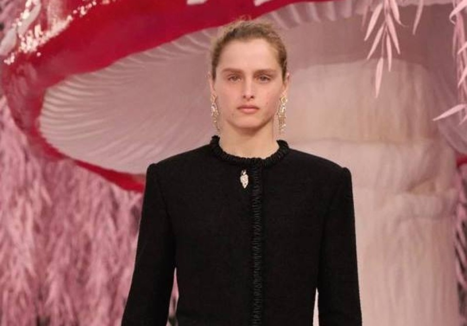 Аԥснынтәи амодель Адица Берзениа лхы алалырхәит Париж имҩаԥысуа Haute Couture Spring 2026 арбара