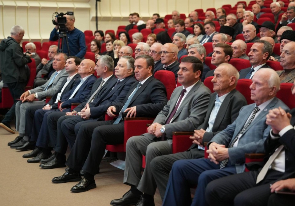 Партию «Амцахара» поздравляют с 25-летием