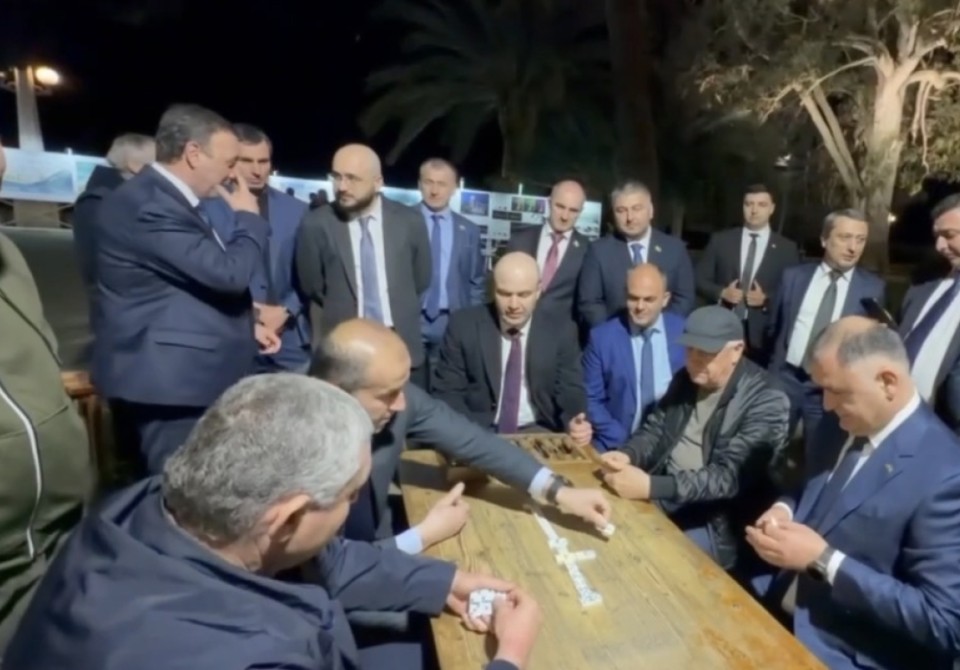 ️Алан Гаглоев акаҳуажәырҭа «Брехаловка» аҿы аҭыԥантәи ауааԥсыра адомино дрыцыхәмарит