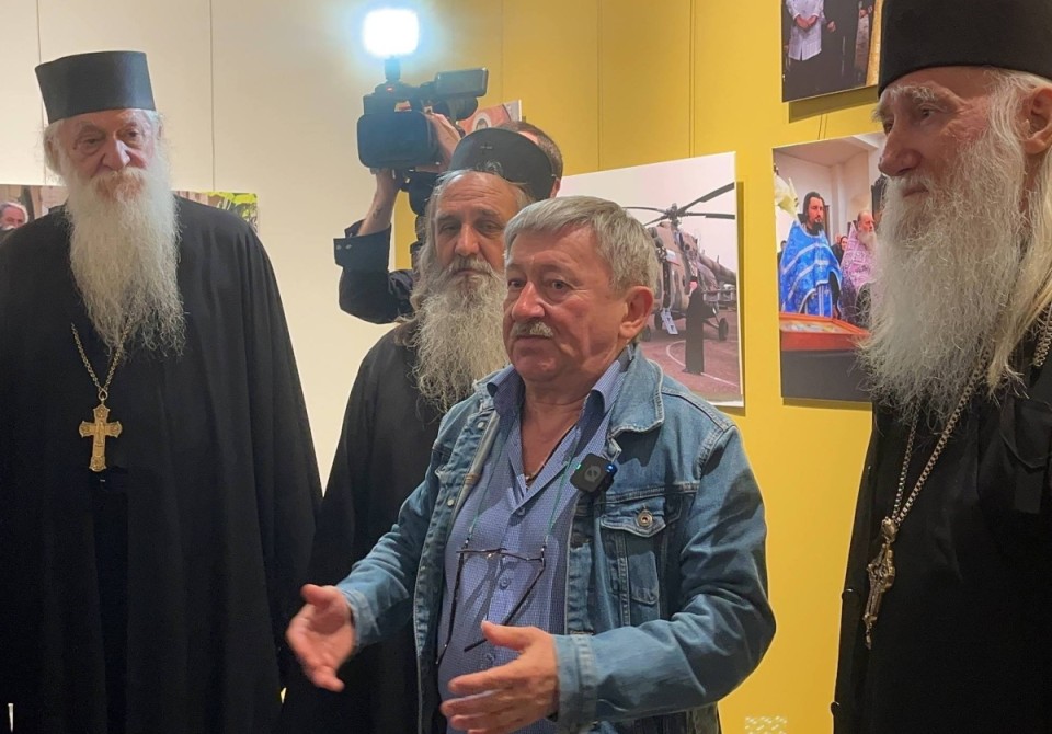 Фотовыставка Владимира Попова «Церковь и государство. Диалог веры и истории» открылась в ЦВЗ Сухума