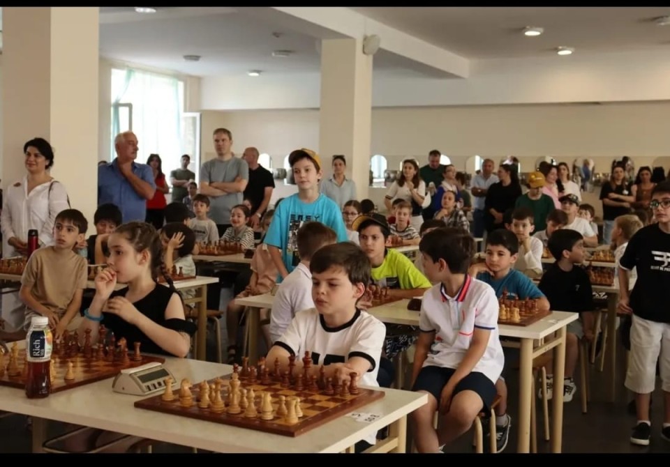 Определились победители шахматного турнира Ochamchira Open среди детей         