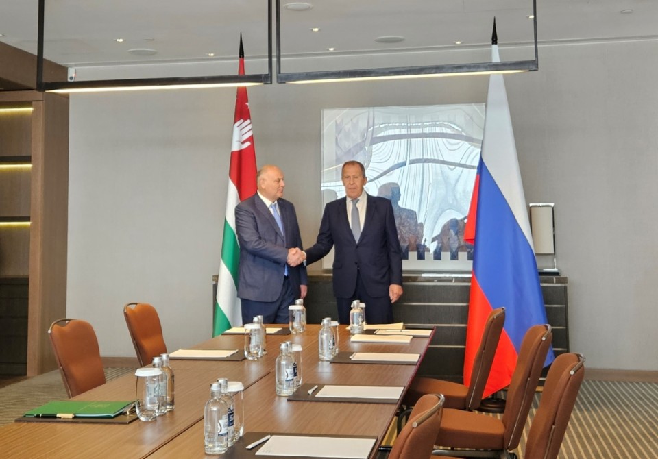 Аслан Бжания встретился в Сочи с министром иностранных дел России Сергеем Лавровым
