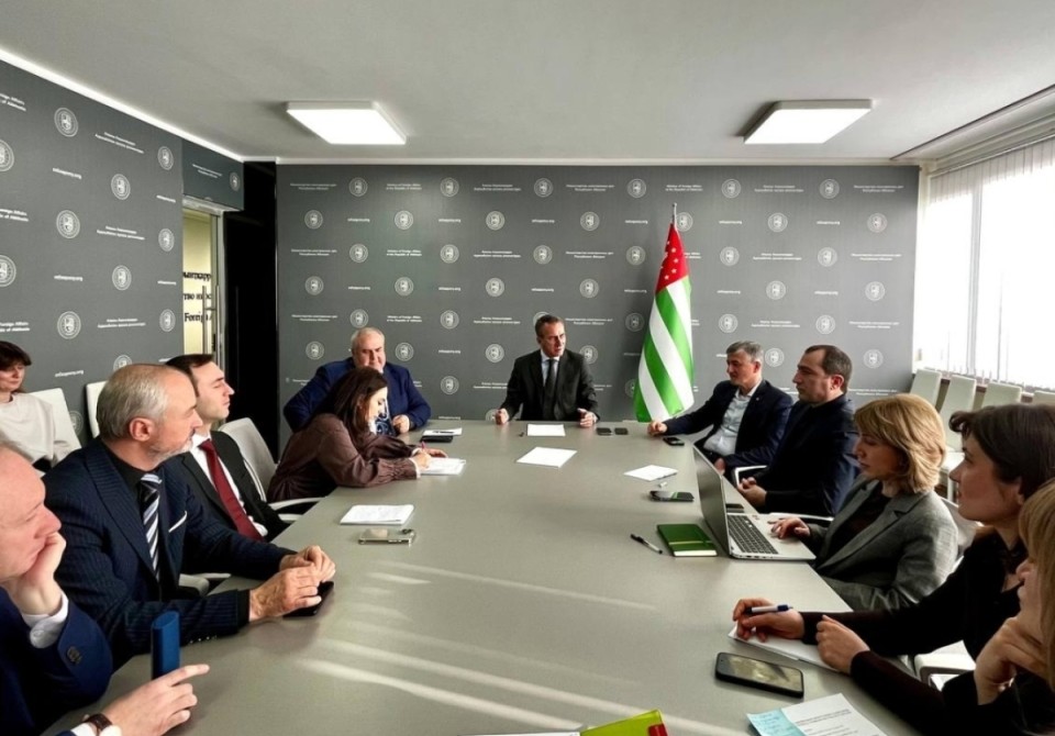 Аԥсны адәныҟатәи аусқәа Рминистрраҿы 2025 шықәсазтәи аусура аихшьаалақәа ҟаҵан.