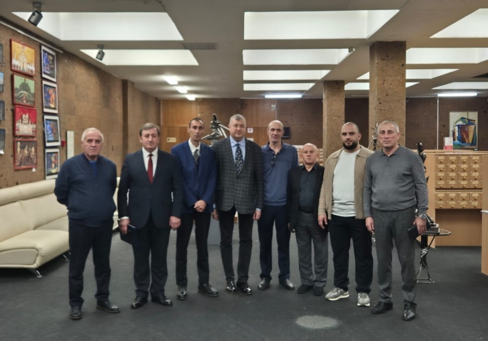 Мемориальная коллекции литературы по истории и культуре Абхазии открылась в Донской государственной публичной библиотеке