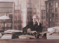 65 лет назад ушел из жизни патриарх абхазской письменной литературы Дмитрий Гулиа