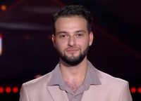 Леван Пхаладзе успешно выступил в шоу «Фактор. BY» с песней «Не вставай на колени»