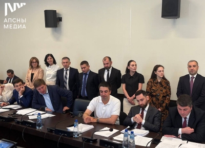 Жәлар Реизара адепутатцәа рыбжьы рҭиит, иалхуп: