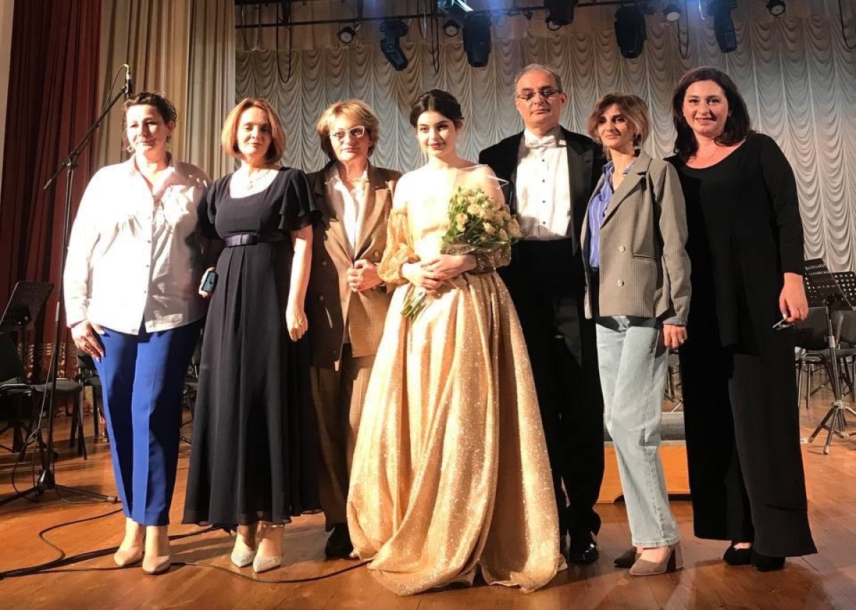 Мария-Эмилия Терзян-Хагба выступила с сольным концертом в филармонии