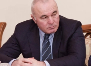 Адгәыр Ҳаразиа иганахьала ашьаус Иреиҳаӡоу аӡбарҭа ахь инашьҭуп.