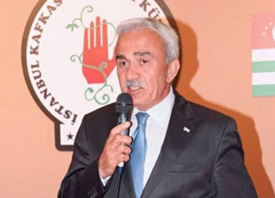Ушел из жизни  бывший руководитель Федерации абхазских культурных центров в Турции Феридун Акусба      