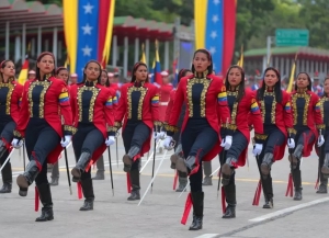 Аслан Бжания поздравил Николаса Мадуро с Днем независимости Венесуэлы      