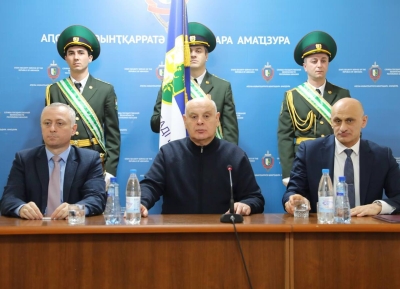 Аслан Бжания поздравил сотрудников и ветеранов СГБ Абхазии с профессиональным праздником