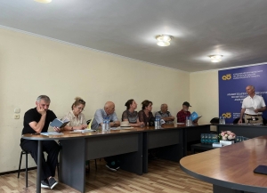 Вышел сборник переводов на абхазский язык стихотворений русских поэтов «Амзеи амшыни» («Луна и море»)