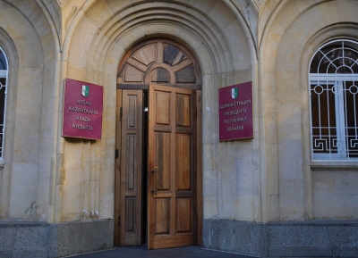 Бадра Гунба поручил МВД принять все меры по задержанию лиц, причастных к перестрелке в Сухуме