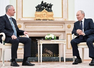 Москва Гәынба Бадреи Владимир Путини реиԥылара мҩаԥысраны иҟоуп.