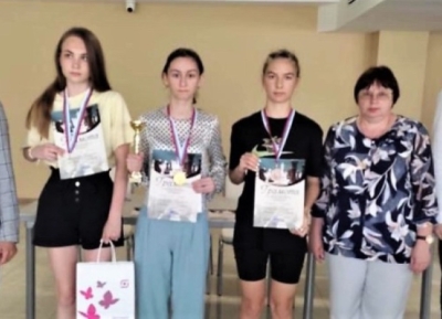 Сарида Лаквитава заняла первое место соревнованиях по быстрым шахматам «Мемориал А.А. Сапфирова»      