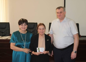 Медиков Абхазии поздравили с предстоящим профессиональным праздником