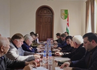 Джансух Нанба провел заседание госкомиссии по подготовке мероприятий, посвященных 80-летию Великой Победы