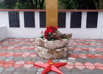 В селе Царча открыт восстановленный мемориал «Книга вечной памяти»