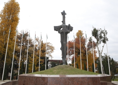 Общественная палата возмущена фактом осквернения мемориала в Парке Славы