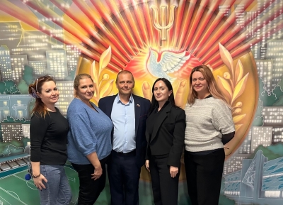 Детский омбудсмен Мактина Джинджолия ознакомилась с работой образовательного центра &quot;Созвездие&quot;