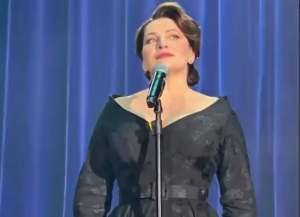 Хибла Герзмава выступила в музыкальном шоу "От наследия к будущему" на Международном фестивале молодежи в Екатеринбурге