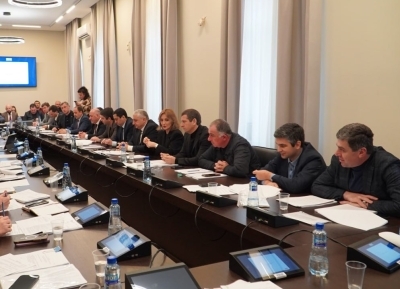 Жәлар Реизара-Апарламент аҿы аҵыхәтәантәи аԥхьараҿы 2026 шықәсазы Ареспубликатә биуџьет рыдыркылеит.