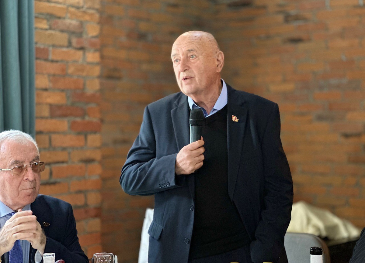 Коммунисты Абхазии возложили цветы к памятнику жертвам политических репрессий