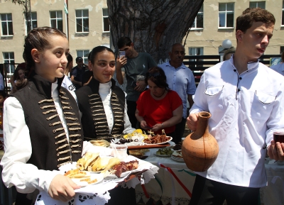В День города в Очамчыре состоялась выставка-ярмарка товаров абхазских производителей
