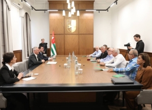 Аԥсны Аҳәынҭқарра Ахада адомино азы жәларбжьаратәи афедерациақәа рнапхгаҩцәа дырԥылеит.