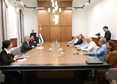 Аԥсны Аҳәынҭқарра Ахада адомино азы жәларбжьаратәи афедерациақәа рнапхгаҩцәа дырԥылеит.