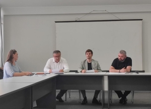Министр туризма Астамур Логуа встретился с представителями транспортных компаний