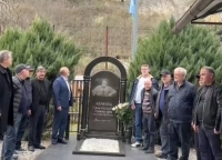 На Гумистинском мосту установили мемориальные доски погибшим десантникам