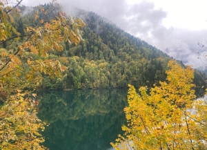 IX Жәларбжьаратәи арт-пленер «Аԥсны ҭагалантәи аԥшшәхәқәа» аатуеит ААУ аҿы жьҭаарамза 13 рзы.